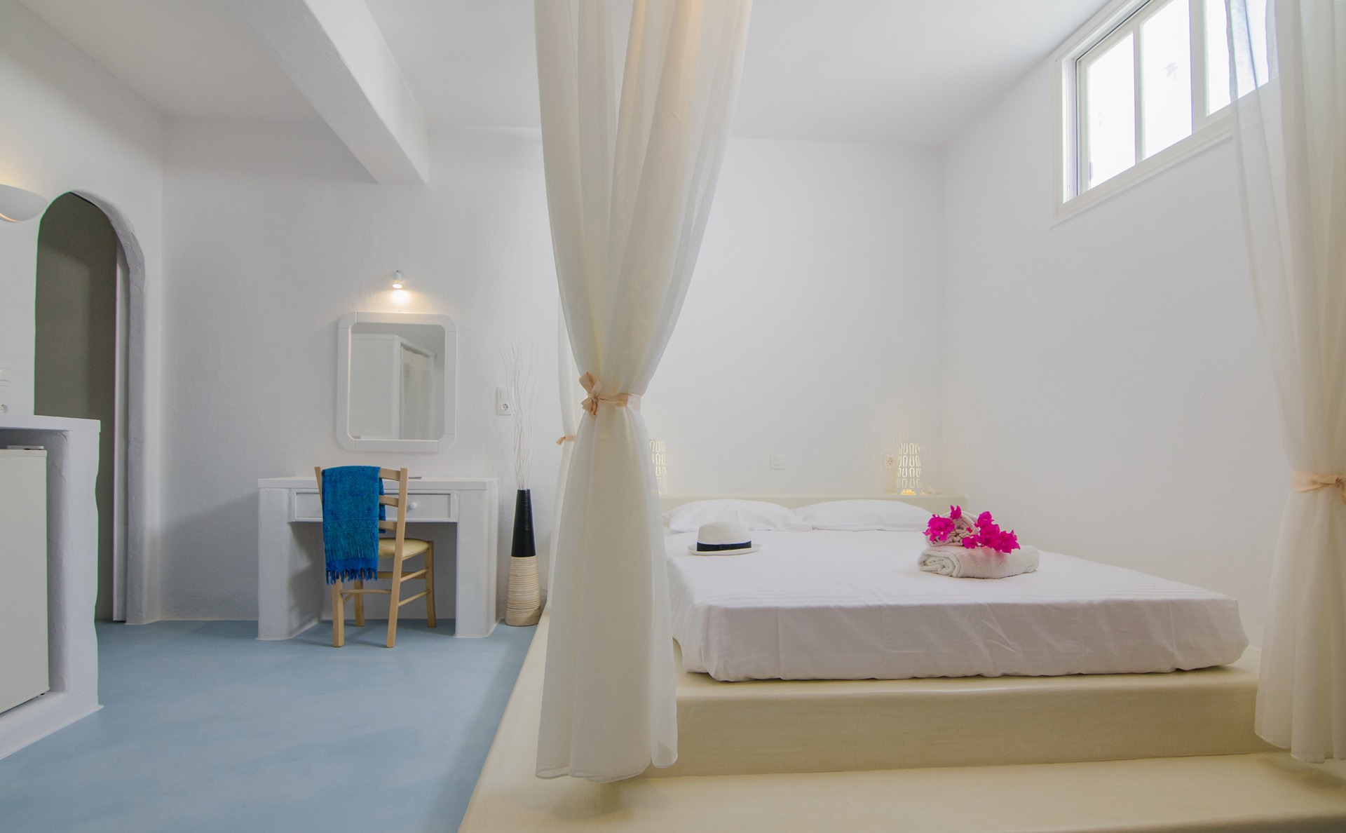 Photo of family studio