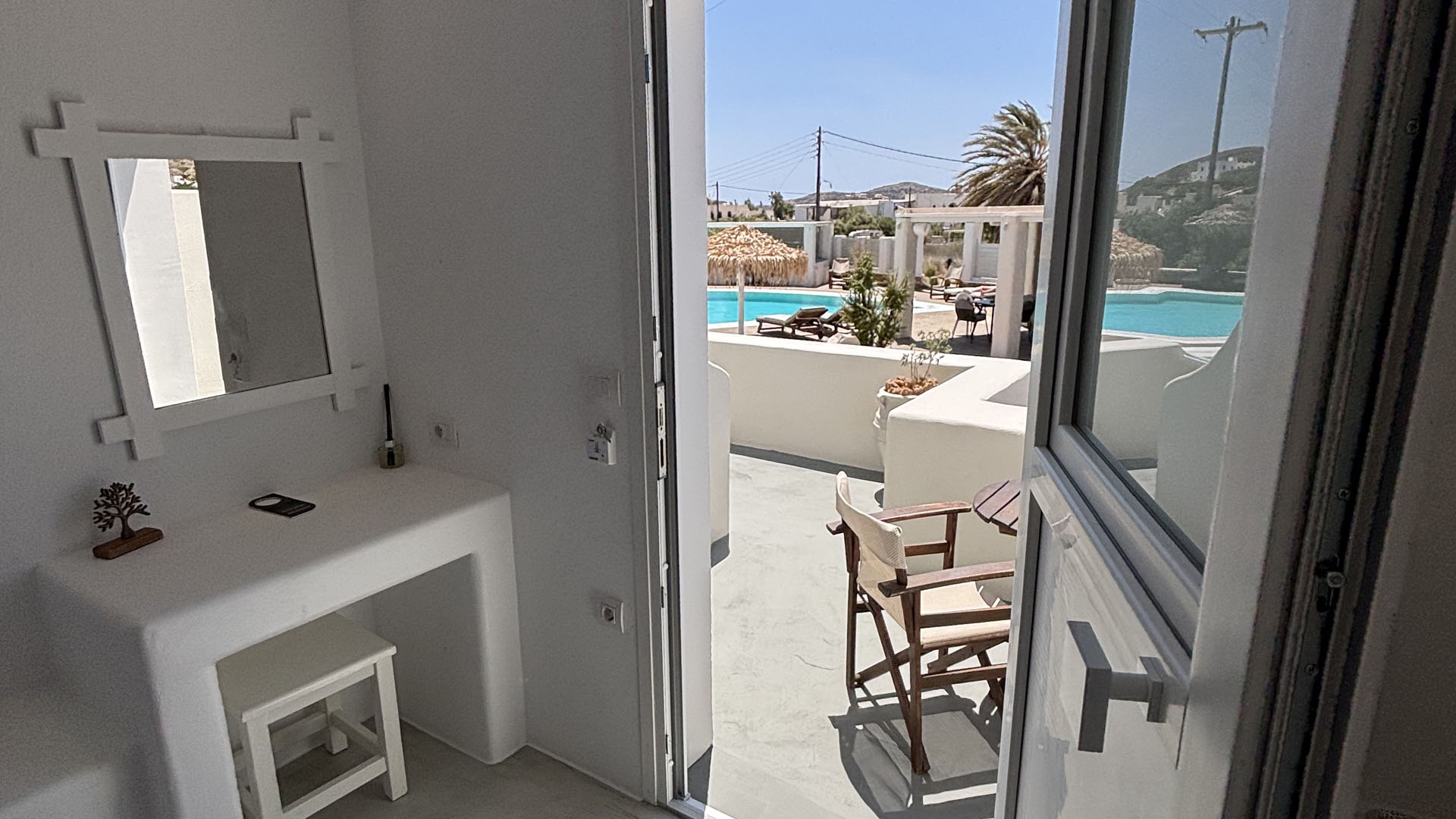 Photo of Double Room with Pool Vew